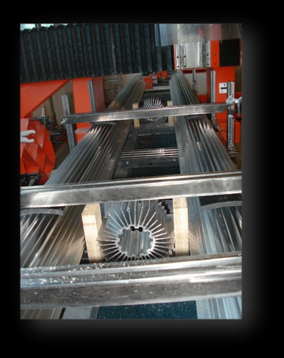 Profilbearbeitungszentrum LONG JOHN 7000